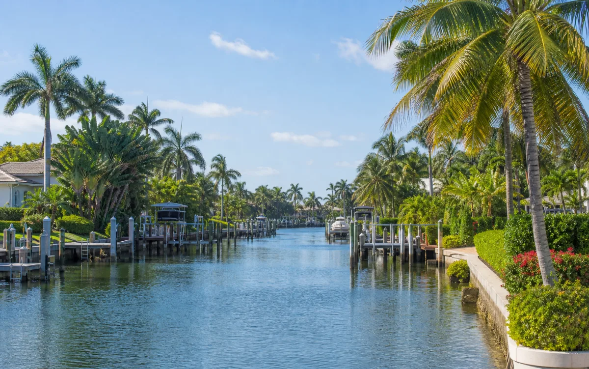 Aqualane Shores canals near Aqualane Shores FL